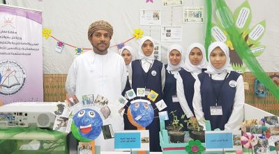 مدرسة سكينة بنت الحسين بمسندم تحصل على المركز الأول في مشروع نهج المدرسة المتكاملة للتغيّر المناخي