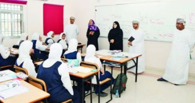 وزيرة التربية والتعليم تزور مدارس محافظة مسندم